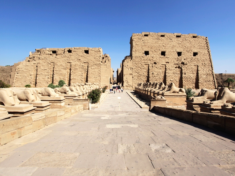 524706902_Luxor_luxor---karnak-temple1