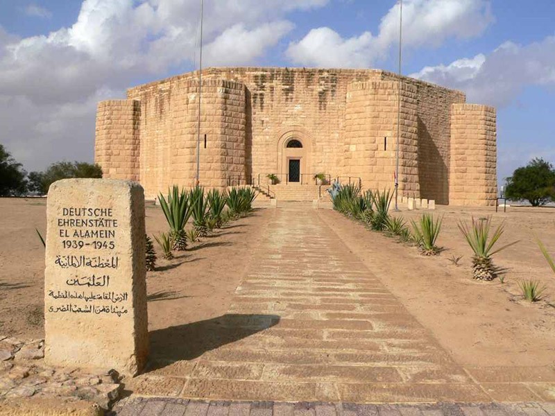 Alamain 4-Commonwealth Cemetery